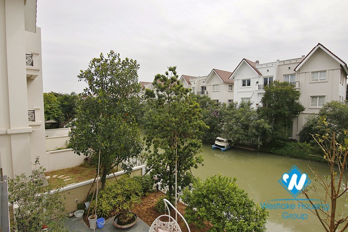  Massive ambassador corner villa for rent in Vinhomes Riverside - Long Bien